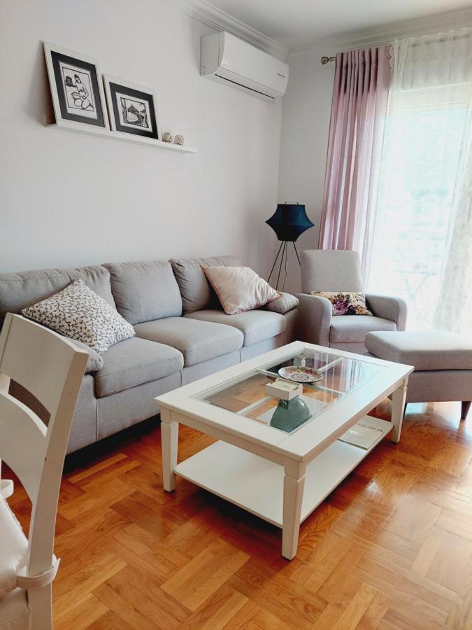 Aska Apartment Бар Екстериор снимка